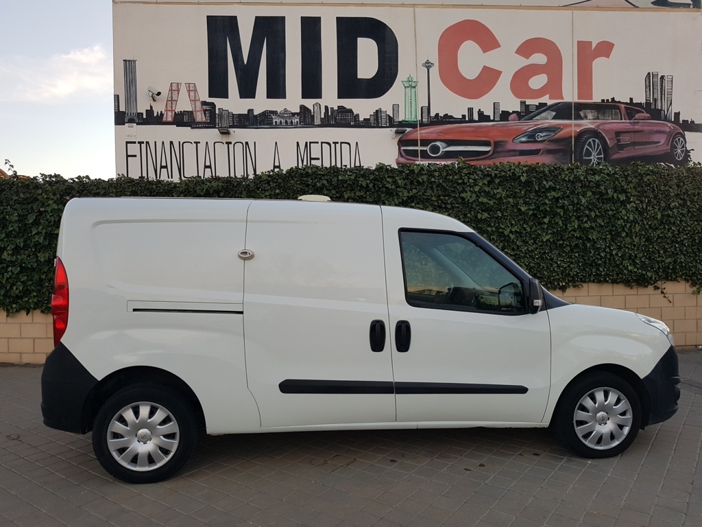 MIDCar coches ocasión Madrid Opel Combo Cargo 1.6 Cdti105cv L2 H1 Incrementada