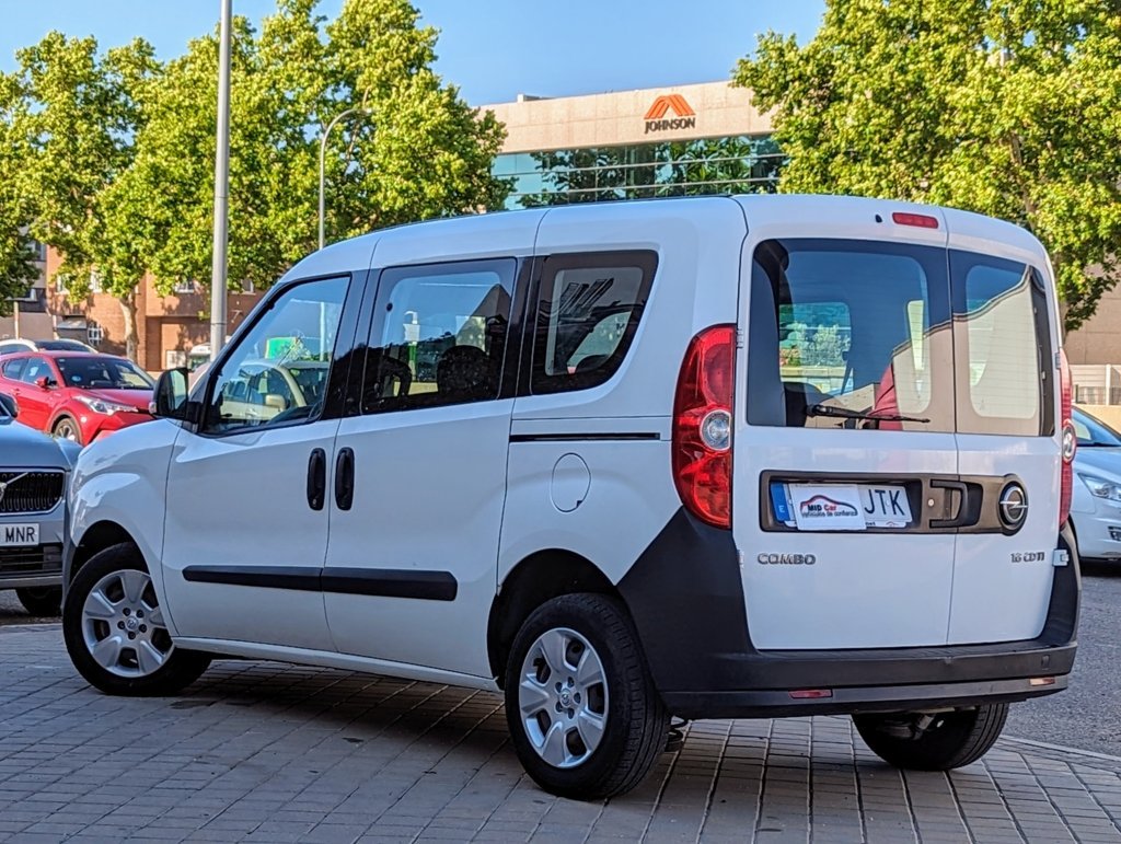 MIDCar coches ocasión Madrid Opel Combo Tour Expression 1.6 CDTI 105CV L1 H1 EU6