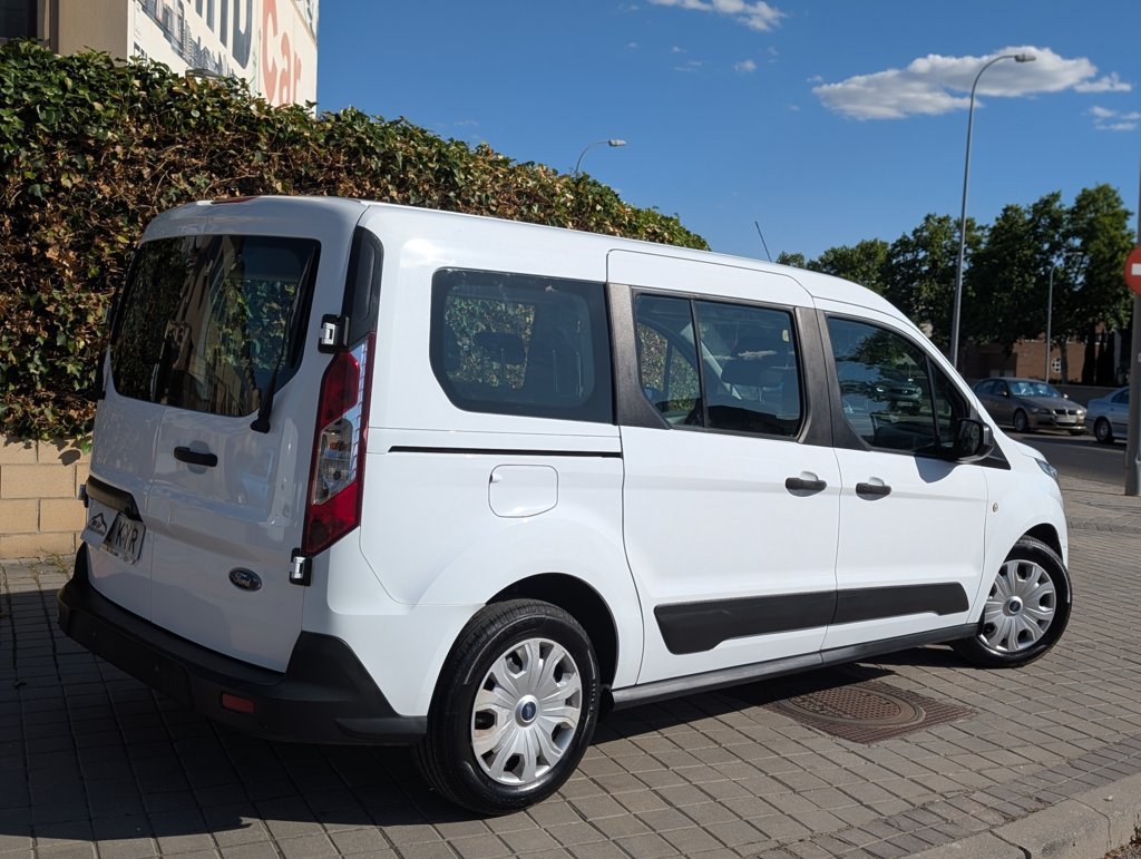 MIDCar coches ocasión Madrid Ford Transit Connect  Kombi 230 Titanium 1.5 TDCi 120Cv L2 M1 Turismo IVA y Garantía Etiqueta C