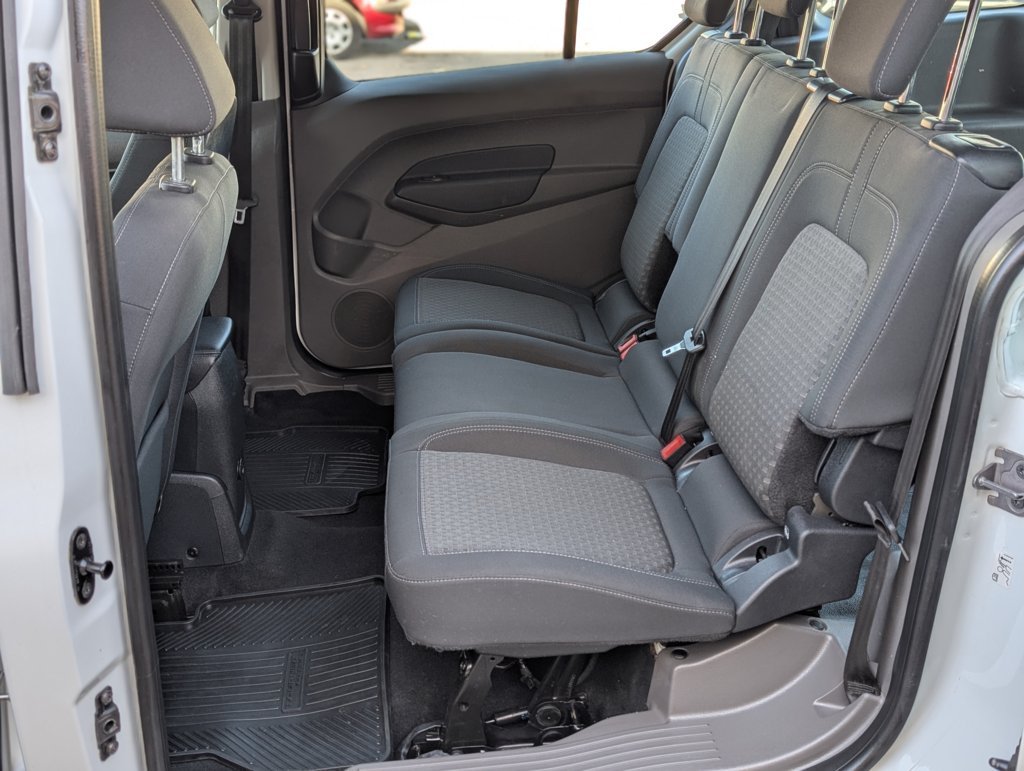 MIDCar coches ocasión Madrid Ford Transit Connect  Kombi 230 Titanium 1.5 TDCi 120Cv L2 M1 Turismo IVA y Garantía Etiqueta C
