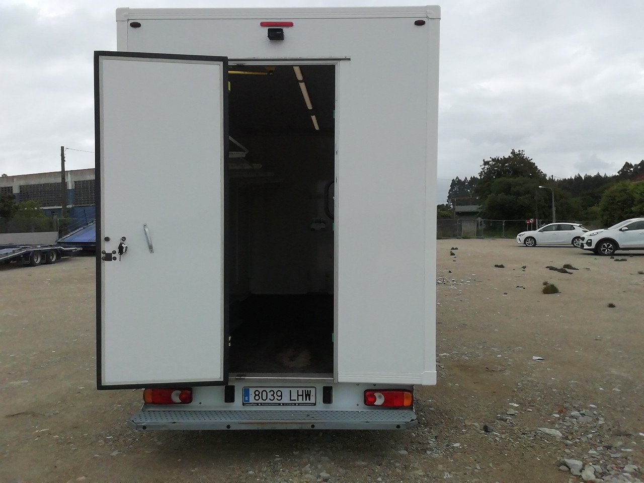 MIDCar coches ocasión Madrid Peugeot Boxer 2.2BlueHdi 3.5T L3 Heavy 140Cv Cabina IVA y garantía Etiqueta C