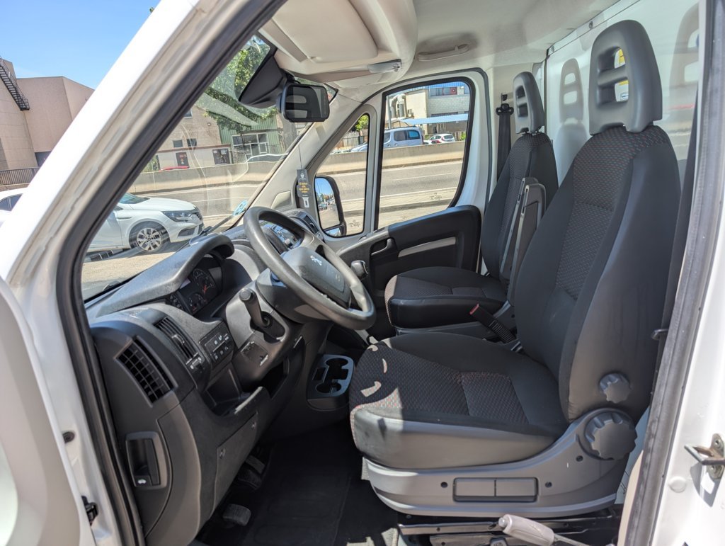 MIDCar coches ocasión Madrid Peugeot Boxer 2.2BlueHdi 3.5T L3 Heavy 140Cv Cabina IVA y garantía Etiqueta C