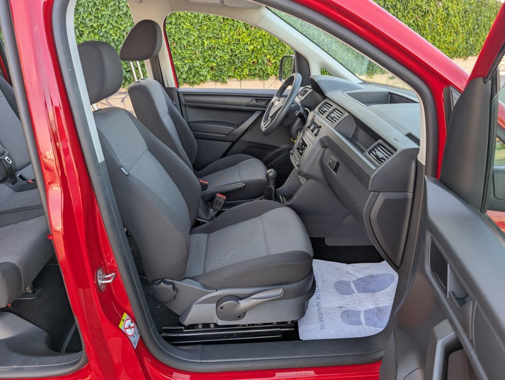 MIDCar coches ocasión Madrid Volkswagen Caddy Profesional Kombi 2.0Tdi  BMT 4 Puertas 100Cv