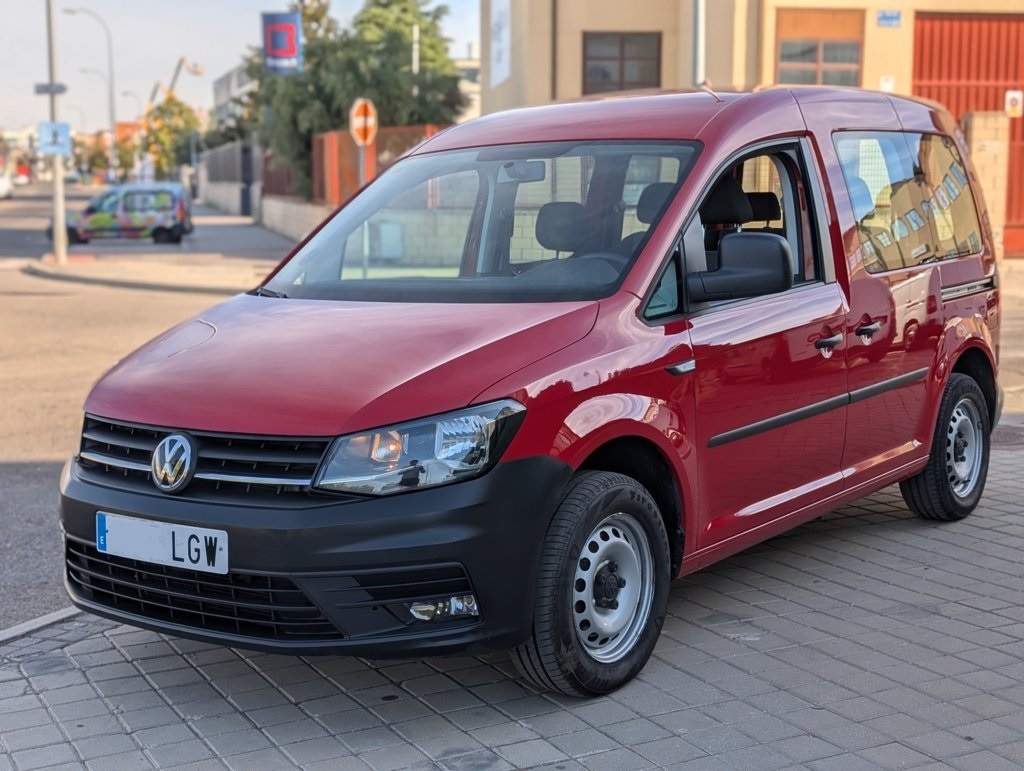 MIDCar coches ocasión Madrid Volkswagen Caddy Profesional Kombi 2.0Tdi  BMT 4 Puertas 100Cv