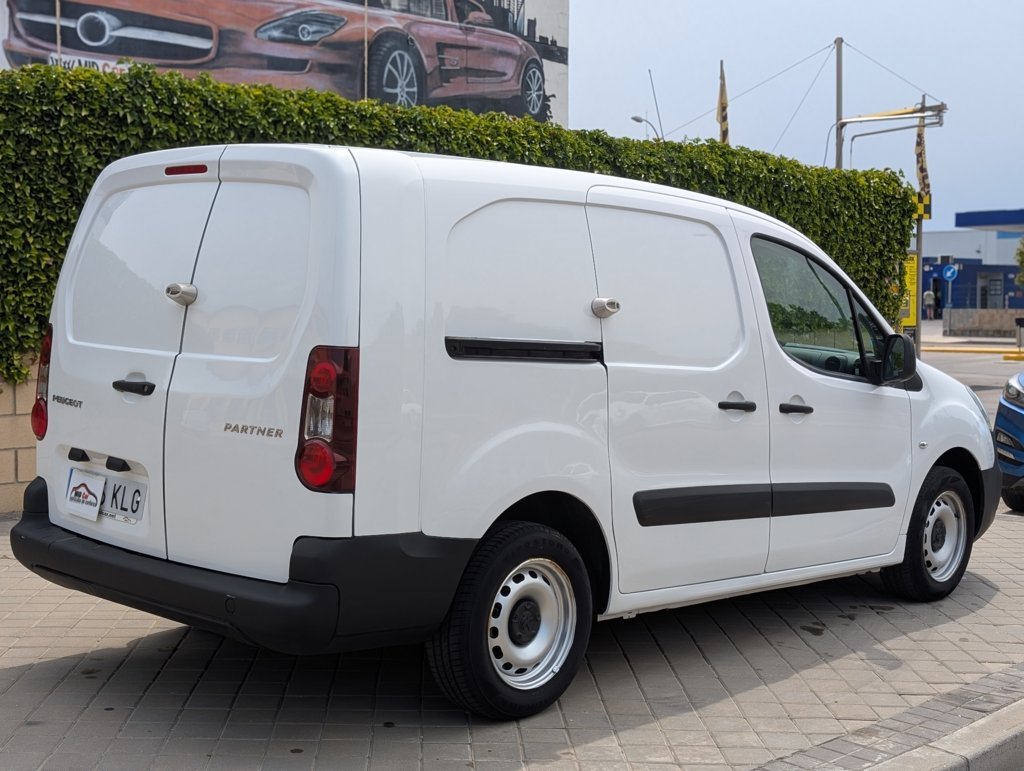 MIDCar coches ocasión Madrid Peugeot Partner 1.6BlueHdi L2  100Cv