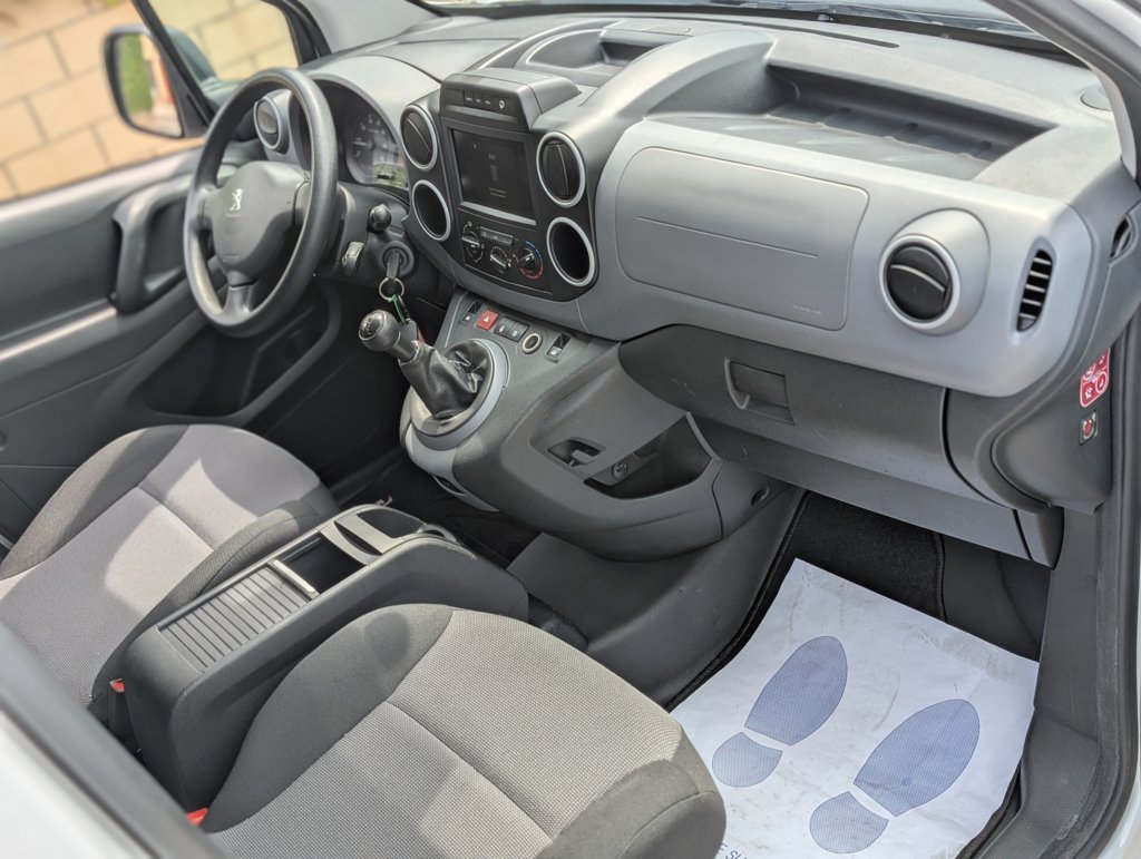 MIDCar coches ocasión Madrid Peugeot Partner 1.6BlueHdi L2  100Cv
