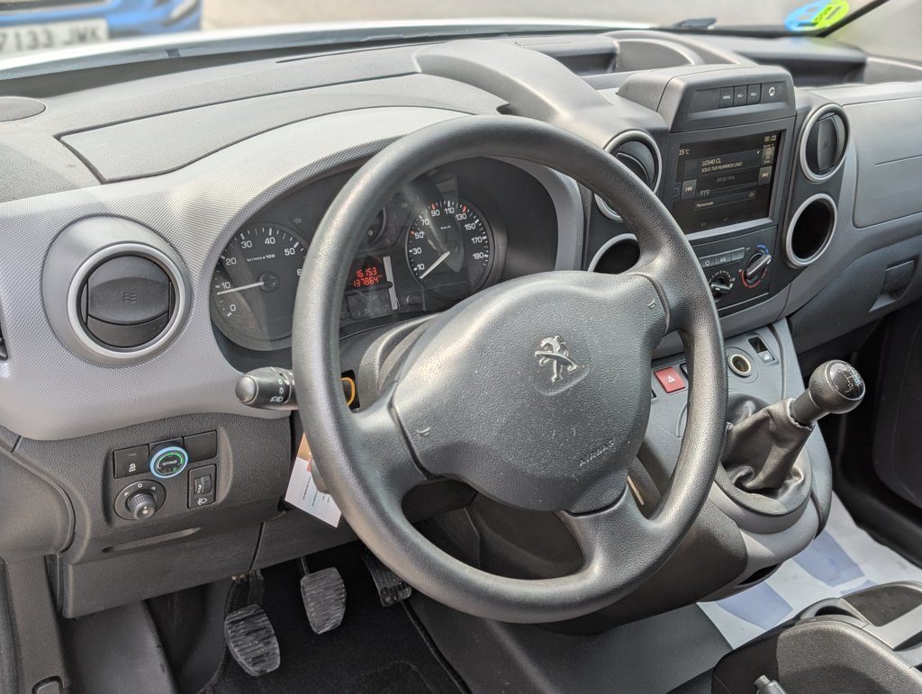 MIDCar coches ocasión Madrid Peugeot Partner 1.6BlueHdi L2  100Cv