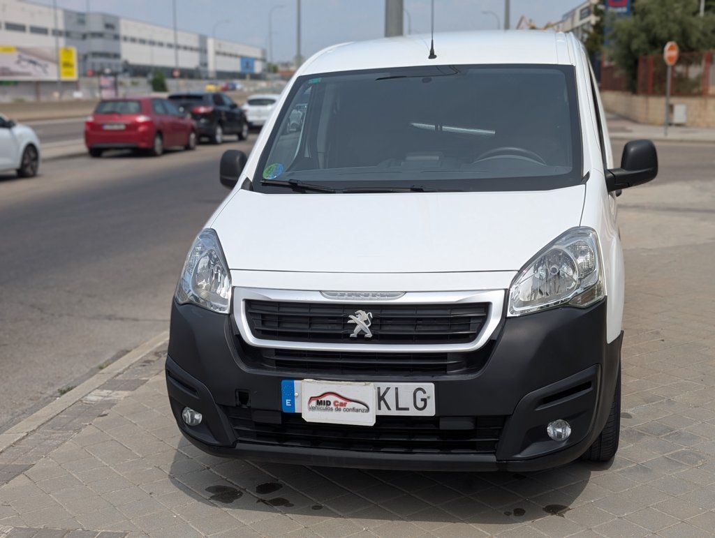 MIDCar coches ocasión Madrid Peugeot Partner 1.6BlueHdi L2  100Cv