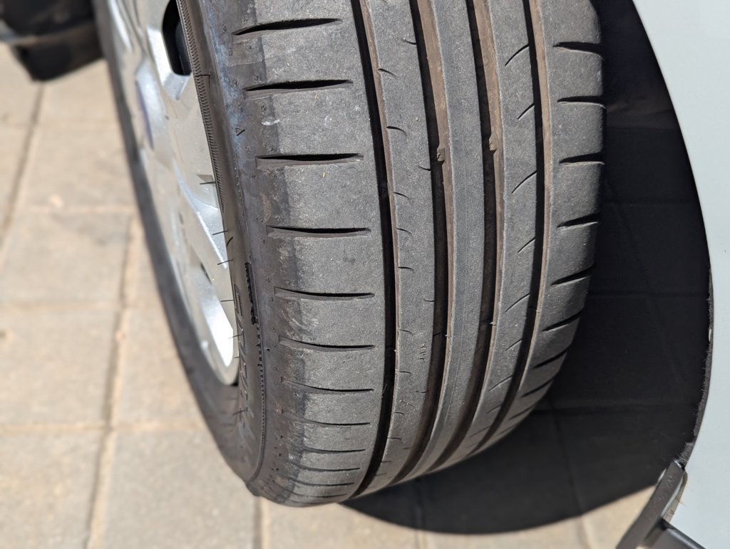 MIDCar coches ocasión Madrid Ford Transit Connect Furgón Van  Trend 200 L1 Automatico 100Cv   Caja de cambios 6-marcha - powershift IVA y Garantía Incl