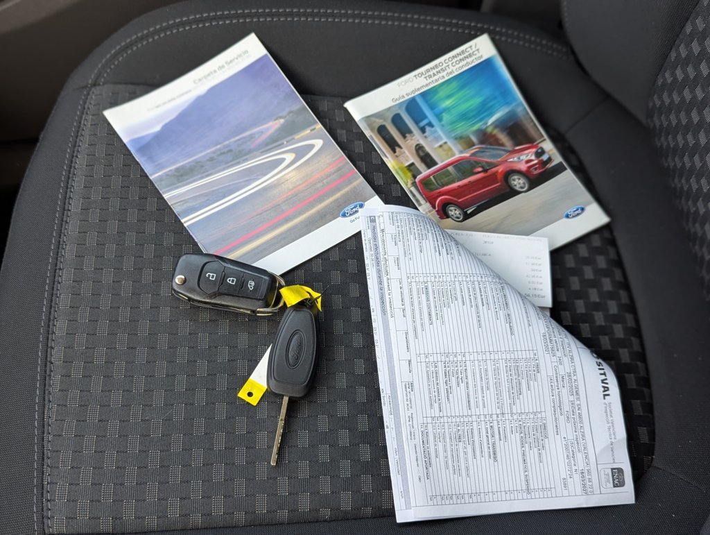 MIDCar coches ocasión Madrid Ford Transit Connect Furgón Van  Trend 200 L1 Automatico 100Cv   Caja de cambios 6-marcha - powershift IVA y Garantía Incl